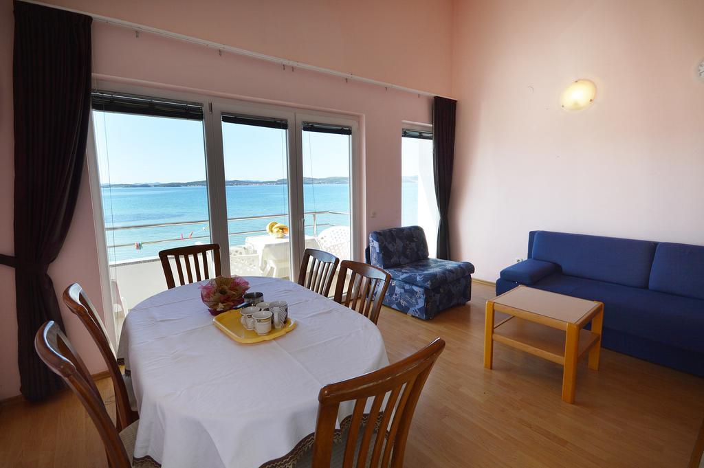 Apartments Danijela 2 Sukošan Rum bild